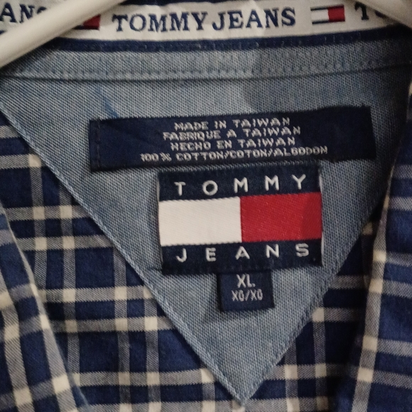 Tommy Jeans L/S Cotton Button Up - Picture 4 of 9